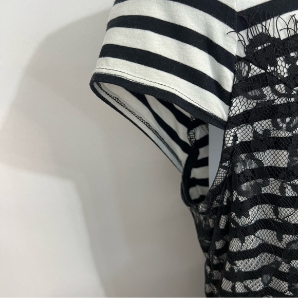 Elle peplum stripped lace shirt size XL - Picture 9 of 14